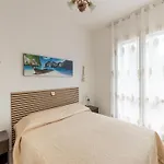Private Swimming Pool And Private Garden Appartement *