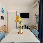 Private Swimming Pool And Private Garden Appartement *