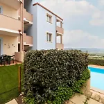 Apartmán Private Swimming Pool And Private Garden Badesi