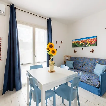 Private Swimming Pool And Private Garden Apartment *