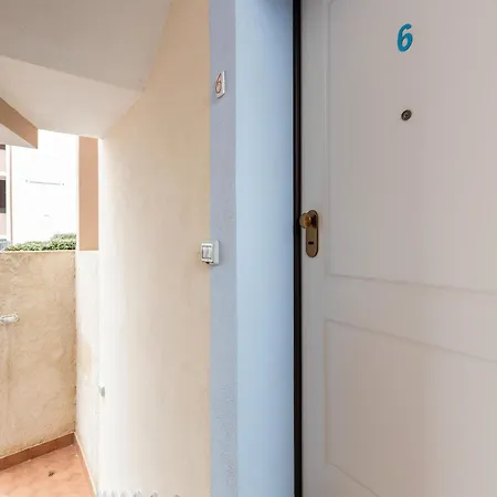 Apartamento Private Swimming Pool And Private Garden *
